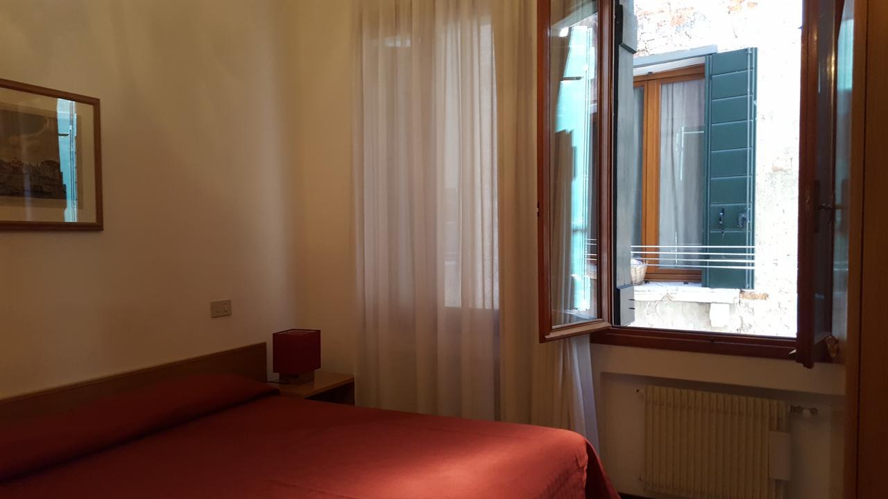 Rialto1082 Bed & Breakfast Veneţia Exterior foto